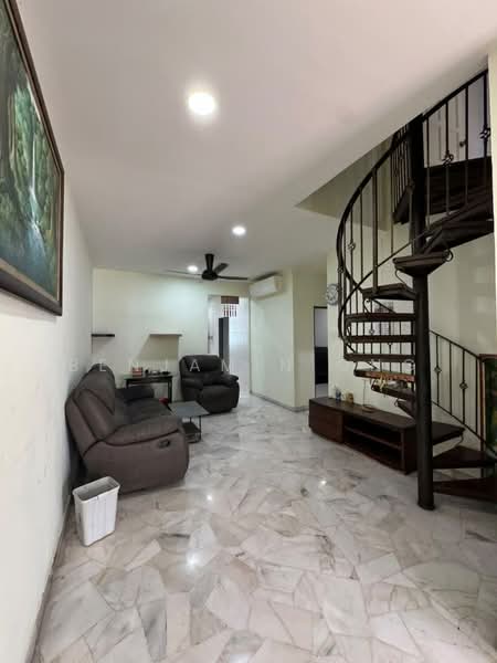 1-storey Terraced House for Rent in Bandar Baru Permas Jaya (Permas Jaya) - Benjamin Ong - Living Room - PropertyGuru.com.my