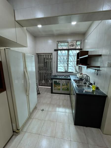 1-storey Terraced House for Rent in Bandar Baru Permas Jaya (Permas Jaya) - Benjamin Ong - Kitchen - PropertyGuru.com.my