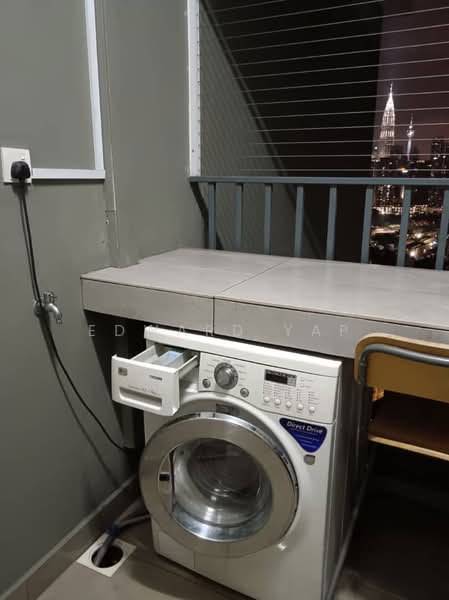 Kondominium untuk Disewa di The Haute Gurney - Edward Yap - Balcony - PropertyGuru.com.my