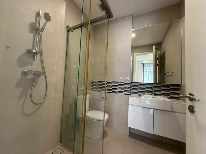 Kediaman Servis untuk Dijual di The Panorama - Bao Jie - Bathroom - PropertyGuru.com.my