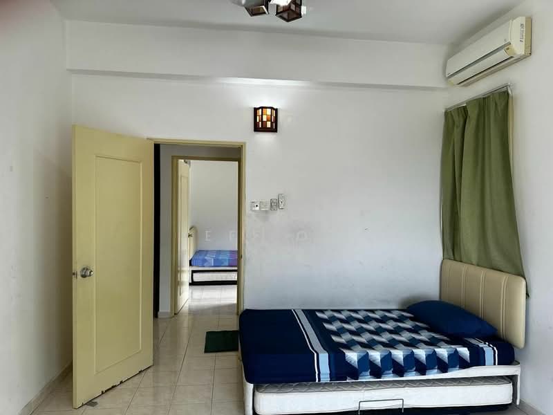 Kondominium untuk Dijual di Coastal Tower - Jeff Ooi - Bedroom - PropertyGuru.com.my