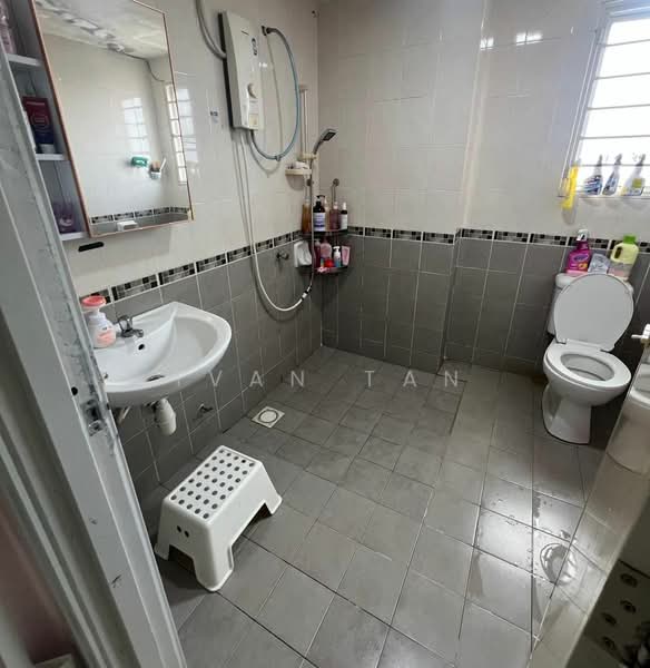 Kondominium untuk Dijual di Selayang Point - Ivan Tan - Bathroom - PropertyGuru.com.my