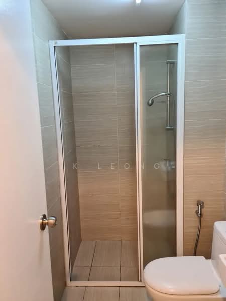 Servis Apartment untuk Dijual di Serviced Residence @ Fera Residence @ The Quartz WM - JK Leong - Bathroom - PropertyGuru.com.my