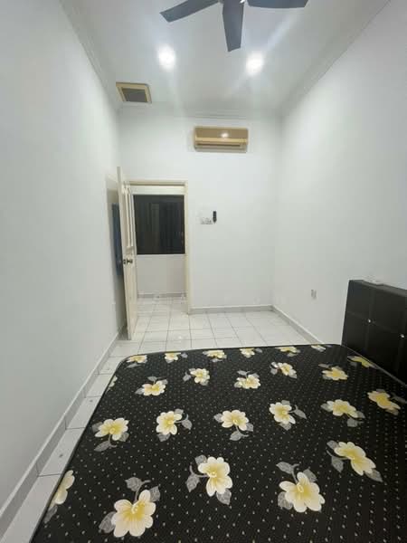 Rumah Teres 1.5 Tingkat untuk Disewa di Taman Molek (Johor Bahru) - Lisa Pon - PropertyGuru.com.my