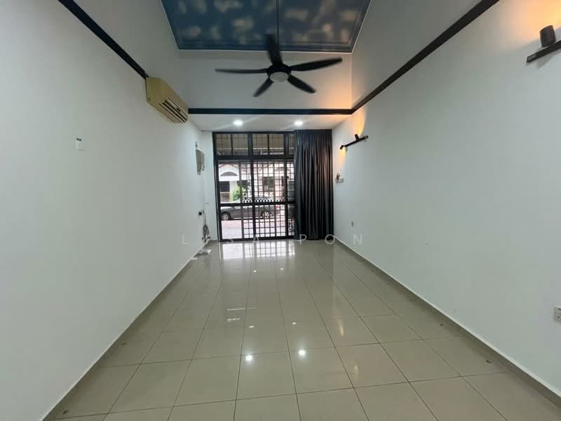 Rumah Teres 1.5 Tingkat untuk Disewa di Taman Molek (Johor Bahru) - Lisa Pon - PropertyGuru.com.my