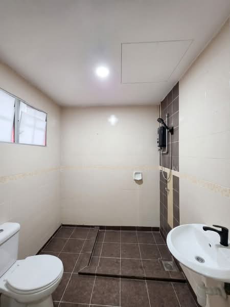 Condominium for Rent at Bercham Prima (Ipoh Kiara) - PENNY CHEN - Bathroom - PropertyGuru.com.my