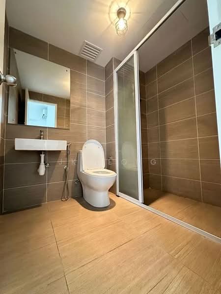 Servis Apartment untuk Dijual di Lexa Residence @ The Quartz WM - JK Leong - Bathroom - PropertyGuru.com.my