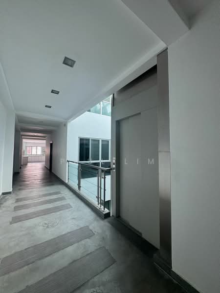 Shop for Rent in George Town (Penang) - Paul Lim - Corridor - PropertyGuru.com.my
