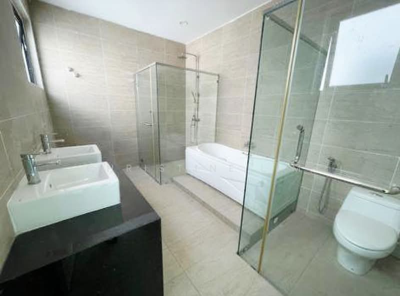 Semi-Detached House for Sale in Ipoh (Perak) - Christine Lim - Bathroom - PropertyGuru.com.my