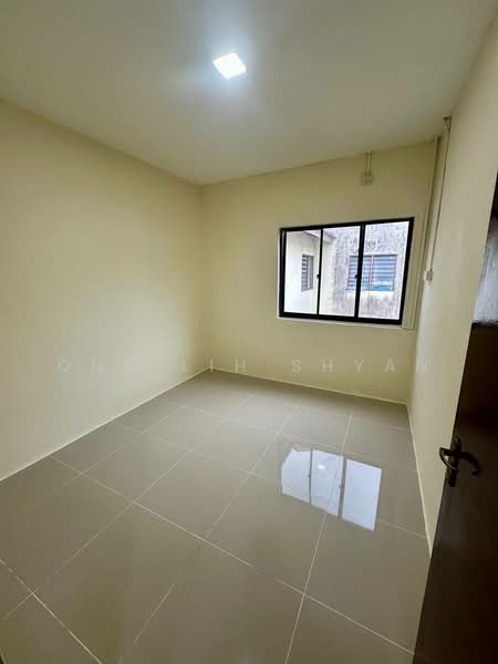 Rumah Flat untuk Dijual di Flat Bandar Selesa Jaya @ Jalan Silat Gayong - Ong Lih Shyan - Interior - PropertyGuru.com.my