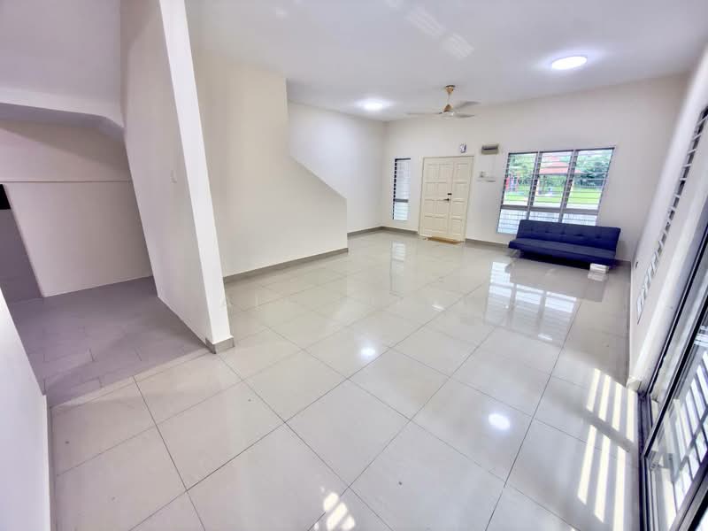 2-storey Terraced House for Sale in Bandar Mahkota Cheras (Cheras) - Ali Idris - Living Room - PropertyGuru.com.my