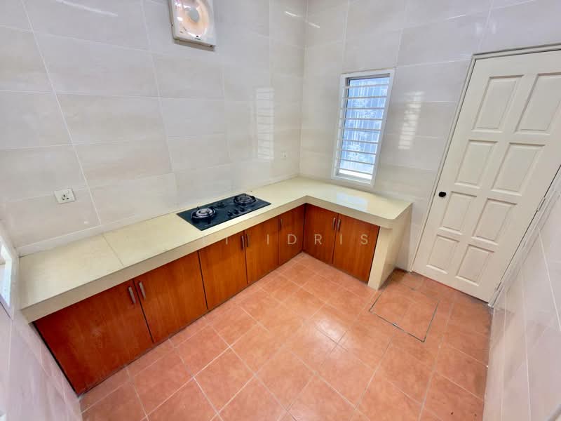2-storey Terraced House for Sale in Bandar Mahkota Cheras (Cheras) - Ali Idris - Kitchen - PropertyGuru.com.my