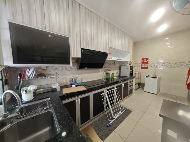 2.5-storey Terraced House for Sale in Taman Ehsan Jaya (Ulu Tiram) - Chloe Ying - Kitchen - PropertyGuru.com.my