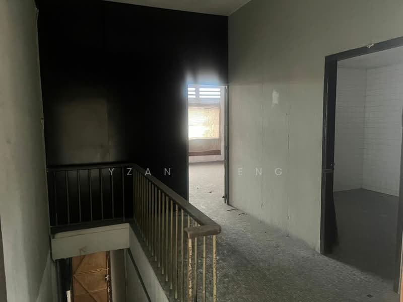 Kedai / Pejabat untuk Dijual di Taman Bagan Baru (Butterworth) - Yzan Cheng - Corridor - PropertyGuru.com.my