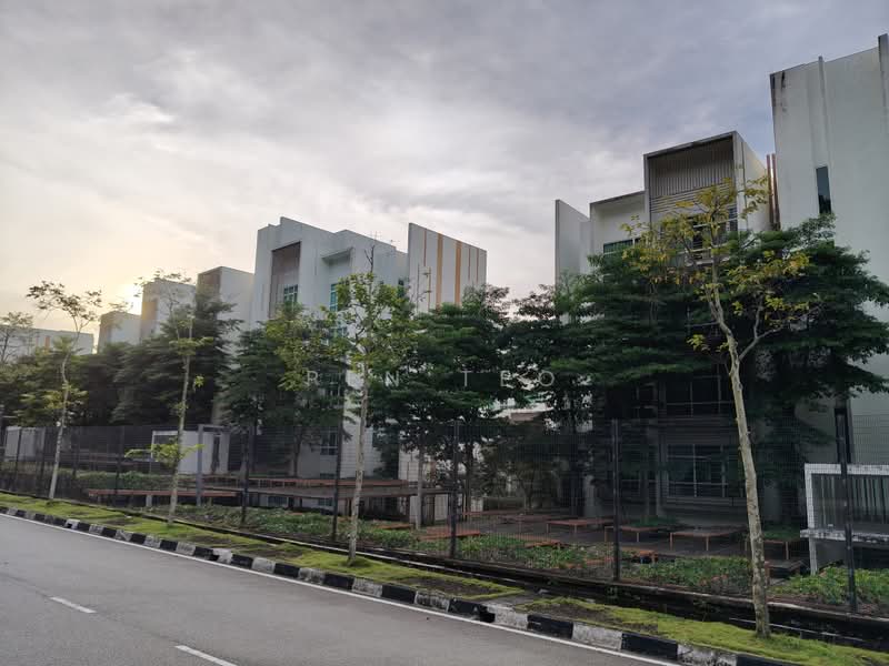 Kondominium untuk Dijual di Ferringhi Residence - Pen Teo - PropertyGuru.com.my