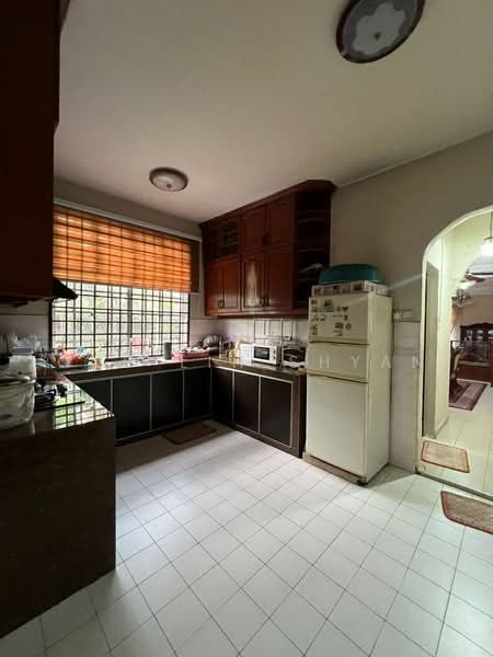 Semi-Detached House for Sale in Taman Munsyi Ibrahim (Johor Bahru) - Ong Lih Shyan - Kitchen - PropertyGuru.com.my