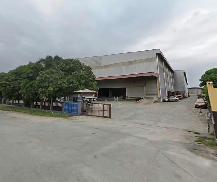 Warehouse for Rent in Subang Jaya (Selangor) - Wan Azemi Wan Daud - Exterior - PropertyGuru.com.my