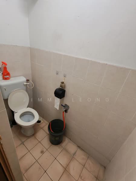 Flat for Rent at Lestari Apartment - Jimmy Leong - Bathroom - PropertyGuru.com.my