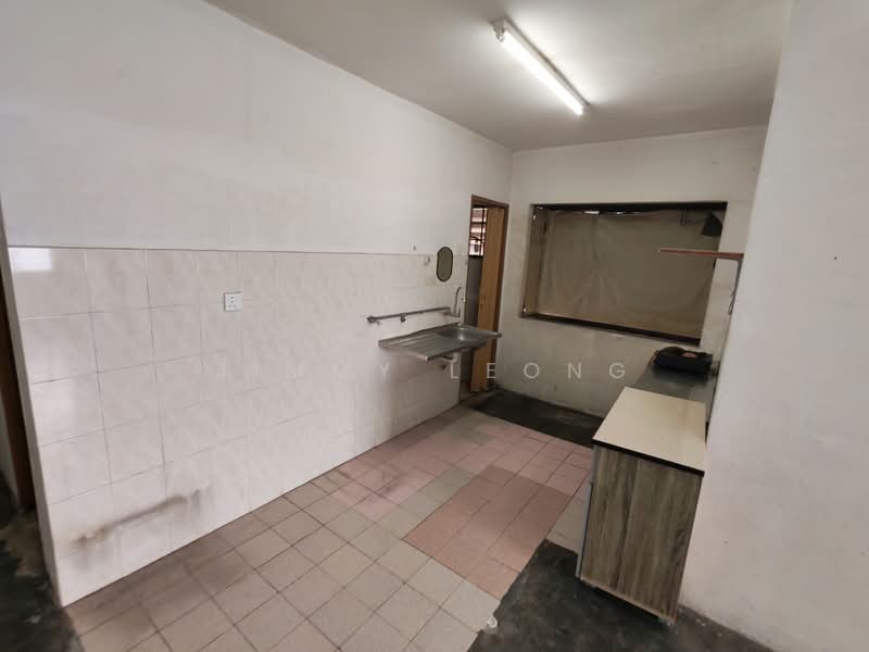 Flat for Rent at Lestari Apartment - Jimmy Leong - Kitchen - PropertyGuru.com.my