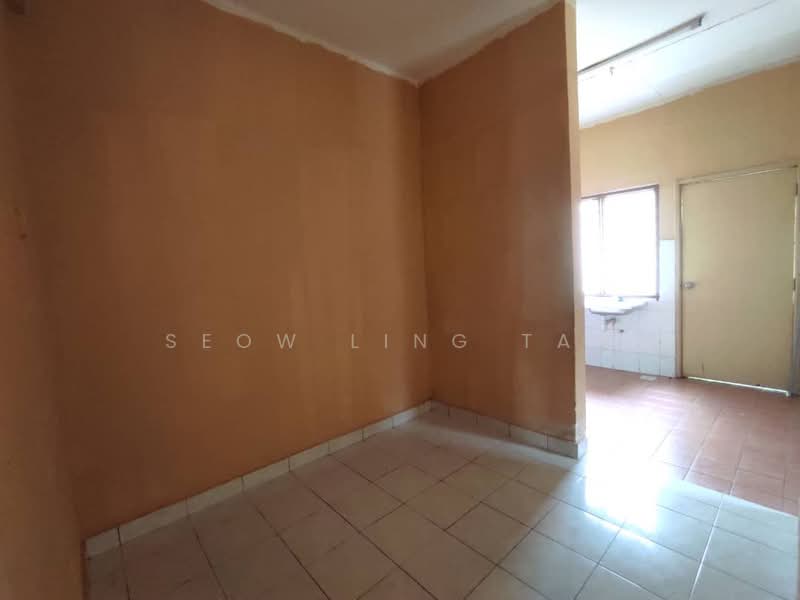 Rumah Teres untuk Disewa di Taman Aman Putra (Puchong) - Seow Ling Tan - Interior - PropertyGuru.com.my
