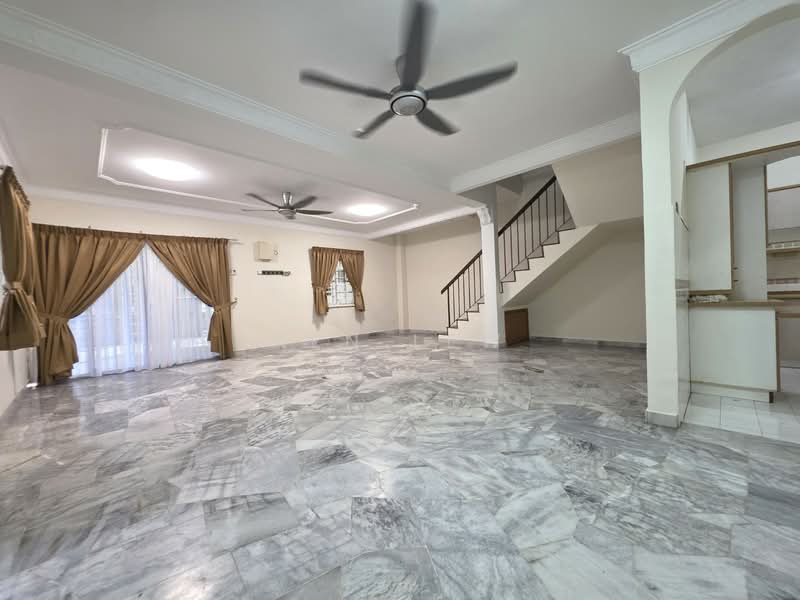 Semi-Detached House for Rent in Kajang (Selangor) - Ken Lew - Living Room - PropertyGuru.com.my