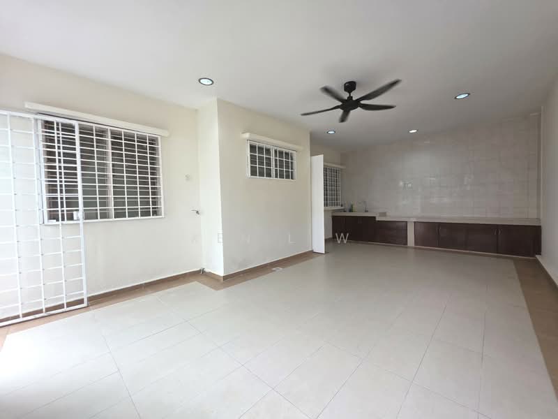 Semi-Detached House for Rent in Kajang (Selangor) - Ken Lew - Kitchen - PropertyGuru.com.my
