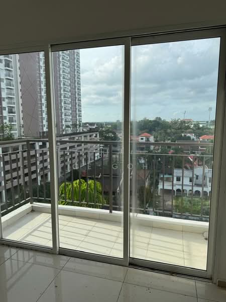 Kondominium untuk Dijual di D'Aman Residence - CE Goh - Balcony - PropertyGuru.com.my