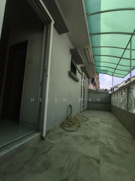Terraced House for Sale in Bukit Rahman Putra (Sungai Buloh) - Helen Wan - Balcony - PropertyGuru.com.my