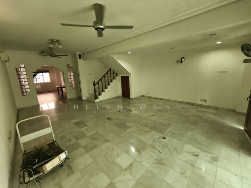 Terraced House for Sale in Bukit Rahman Putra (Sungai Buloh) - Helen Wan - Living Room - PropertyGuru.com.my