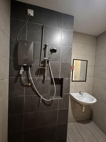 Servis Apartment untuk Dijual di Luminari - Mavis Khor - Bathroom - PropertyGuru.com.my