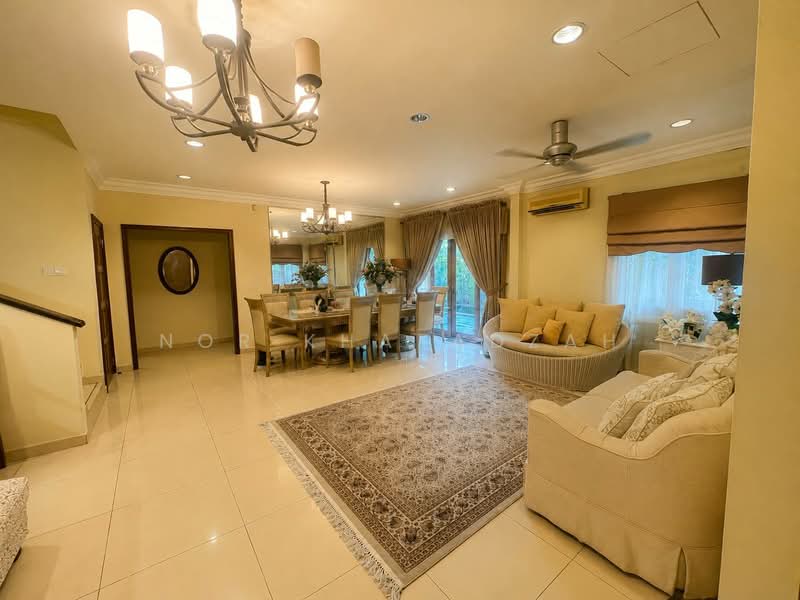 Rumah Kluster untuk Dijual di Seksyen 13 (Shah Alam) - Nor Khafadzah - Living Room - PropertyGuru.com.my