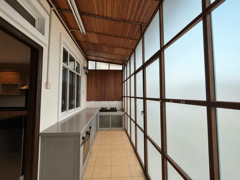 Rumah Kluster untuk Dijual di Seksyen 13 (Shah Alam) - Nor Khafadzah - Kitchen - PropertyGuru.com.my