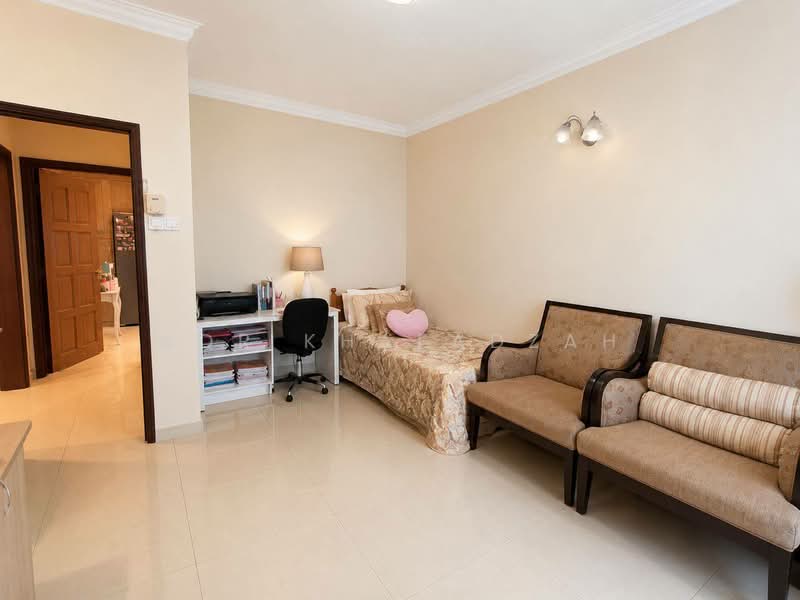 Rumah Kluster untuk Dijual di Seksyen 13 (Shah Alam) - Nor Khafadzah - Bedroom - PropertyGuru.com.my