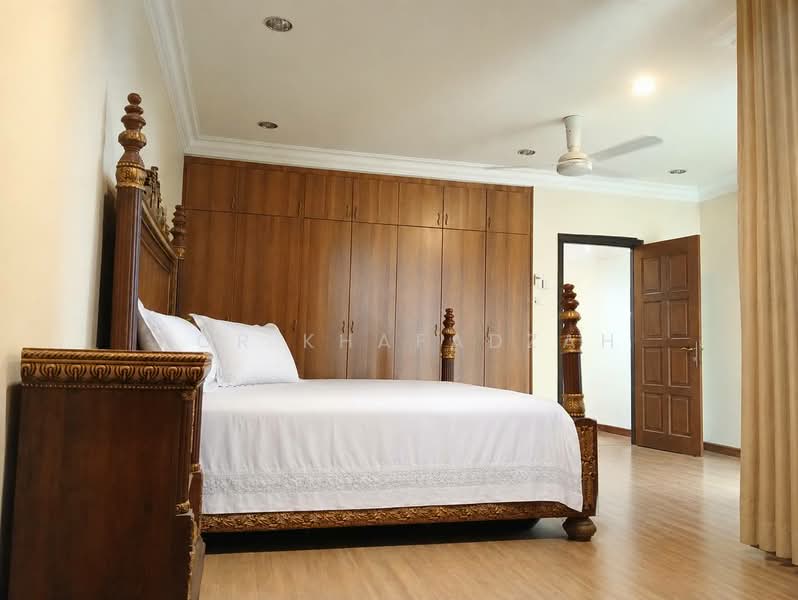 Rumah Kluster untuk Dijual di Seksyen 13 (Shah Alam) - Nor Khafadzah - Bedroom - PropertyGuru.com.my