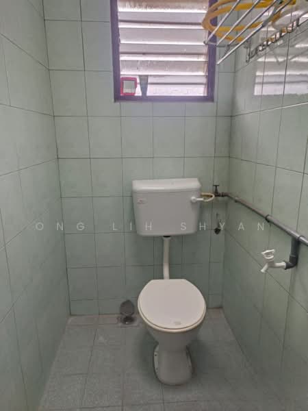 2-storey Terraced House for Sale in Bandar Selesa Jaya (Skudai) - Ong Lih Shyan - Bathroom - PropertyGuru.com.my