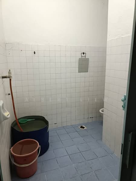 Rumah Teres 1 Tingkat untuk Dijual di Tampoi (Johor) - Albert Liew - Bathroom - PropertyGuru.com.my