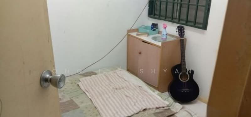 Rumah Teres 2 Tingkat untuk Dijual di Taman Cahaya Masai (Pasir Gudang) - Ong Lih Shyan - Bedroom - PropertyGuru.com.my