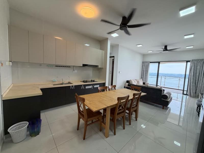 Pangsapuri untuk Dijual di Royal Strand @ Country Garden Danga Bay - May Lee - Kitchen - PropertyGuru.com.my