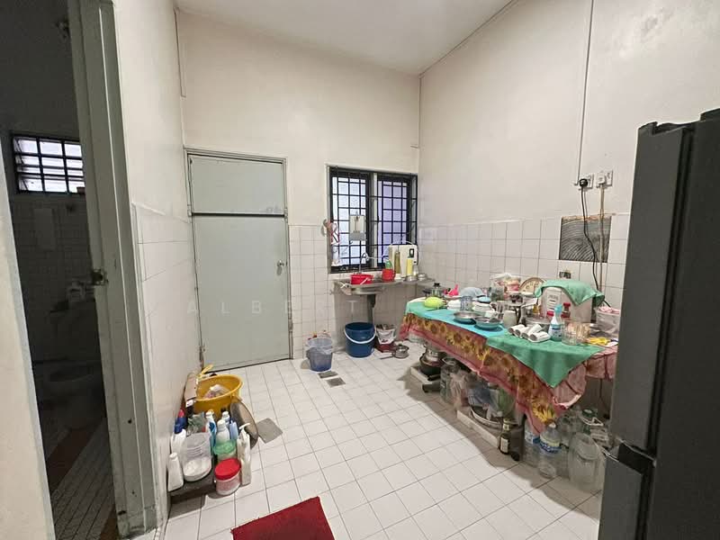 Rumah Teres 2 Tingkat untuk Dijual di Skudai (Johor) - Albert Liew - Kitchen - PropertyGuru.com.my