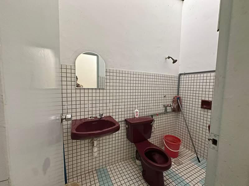 Rumah Teres 2 Tingkat untuk Dijual di Skudai (Johor) - Albert Liew - Bathroom - PropertyGuru.com.my