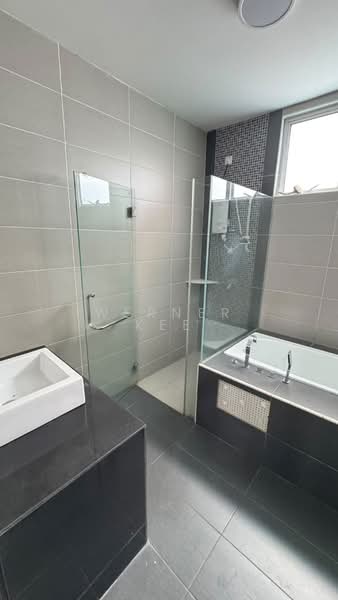 3-storey Terraced House for Sale in Taman Nusa Sentral (Iskandar Puteri (Nusajaya)) - Werner Kee - Bathroom - PropertyGuru.com.my