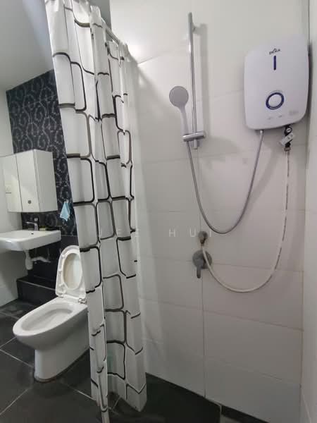 Service Residence for Sale at Wave @ Marina Cove - Jee Hui - PropertyGuru.com.my