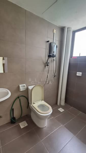 Service Residence for Rent at ARC @ Austin Hills - Alice Chia - Bathroom - PropertyGuru.com.my