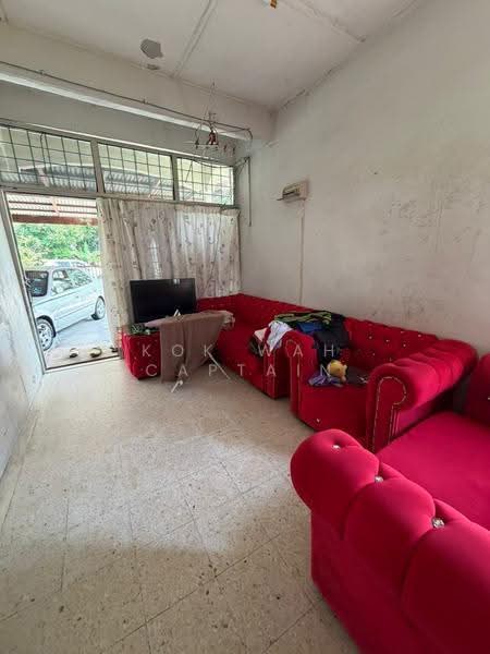 Terraced House for Sale in Batu 9 (Cheras) - Kok Wah Captain - Living Room - PropertyGuru.com.my