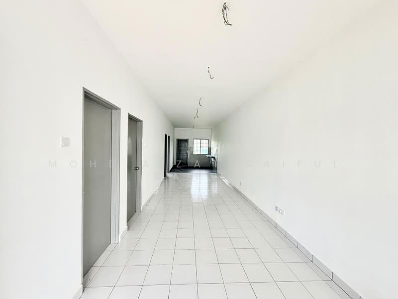 Rumah Teres 1 Tingkat untuk Dijual di Sepang (Selangor) - Mohd Aizat Saiful Bahri - Corridor - PropertyGuru.com.my