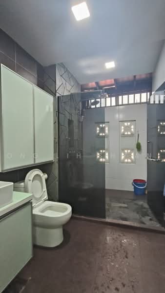 Rumah Teres 2.5 Tingkat untuk Dijual di Taman Sutera Utama (Skudai) - Ong Lih Shyan - Bathroom - PropertyGuru.com.my