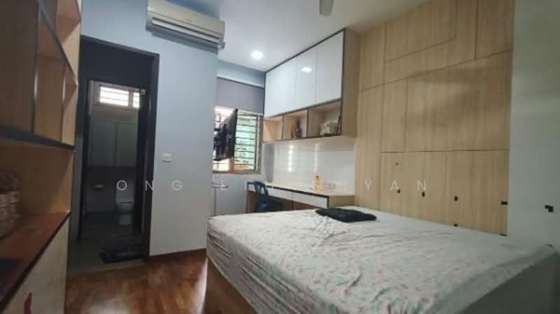 Rumah Teres 2.5 Tingkat untuk Dijual di Taman Sutera Utama (Skudai) - Ong Lih Shyan - Bedroom - PropertyGuru.com.my