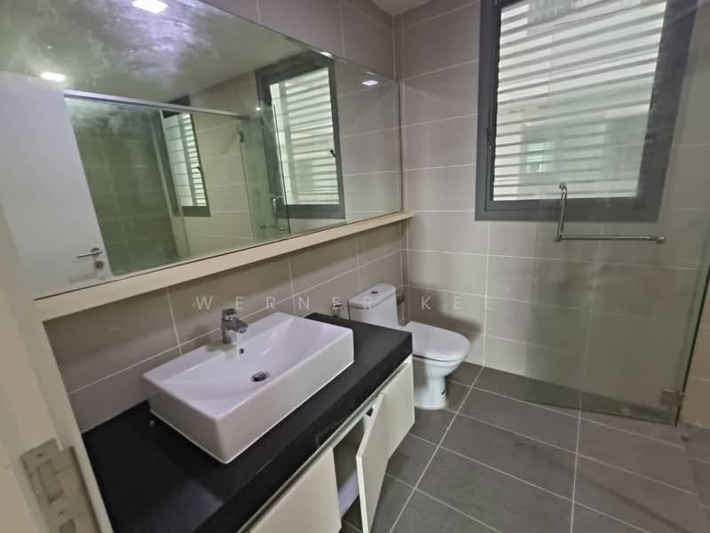 Condominium for Sale at Iskandar Residences - Werner Kee - Bathroom - PropertyGuru.com.my