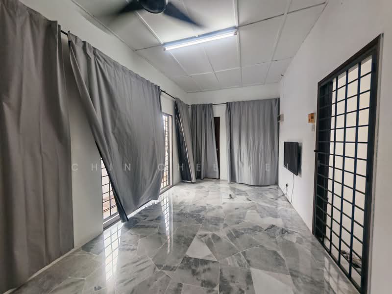 Rumah Bandar untuk Disewa di Pandan Indah (Ampang) - Chin Chee Meng - Living Room - PropertyGuru.com.my