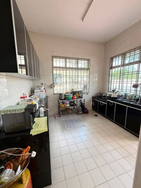Semi-Detached House for Sale in Taman Bukit Jaya (Ulu Tiram) - Janice Khoo - Kitchen - PropertyGuru.com.my